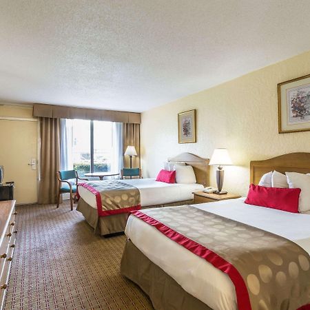 Ramada By Wyndham Houma Hotell Eksteriør bilde